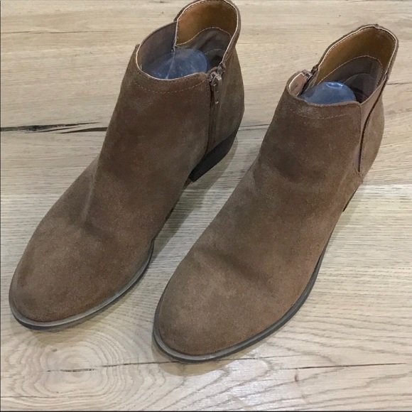 Kensie Suede Garry Booties - Picture 2 of 8